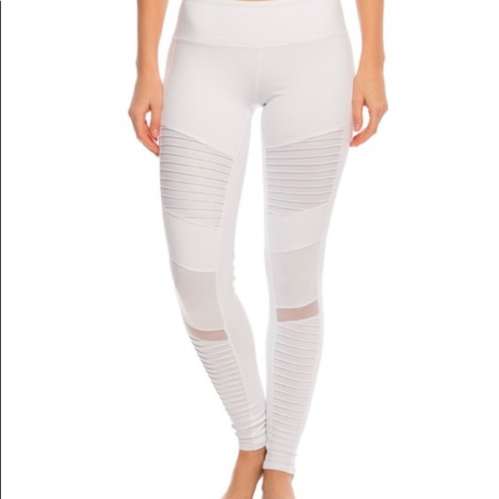 White alo yoga leggings!!